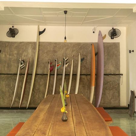 Lotus Surf And Wellness Apartment Ахангама Екстериор снимка